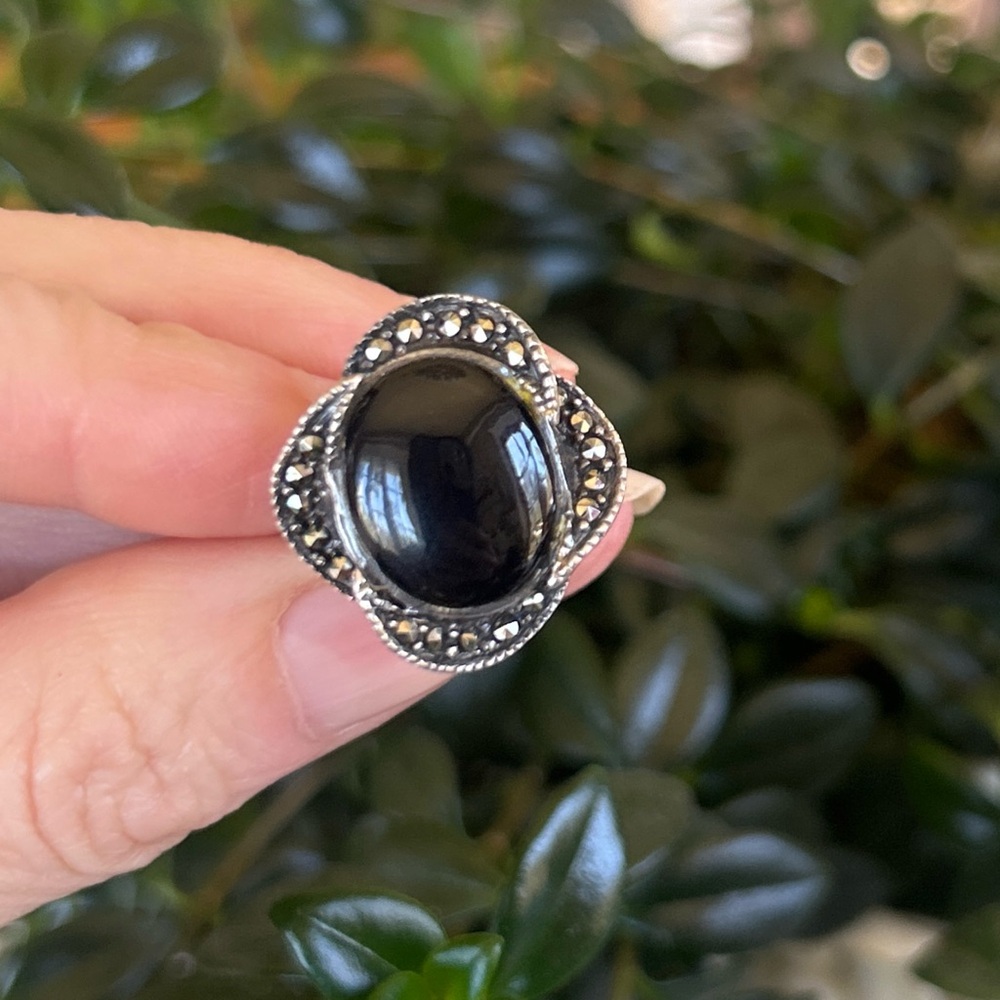 Vintage Sterling Silver and Black Onyx Ring